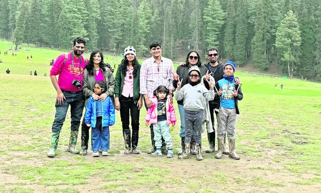 త్రుటిలో తప్పించుకున్నాం 