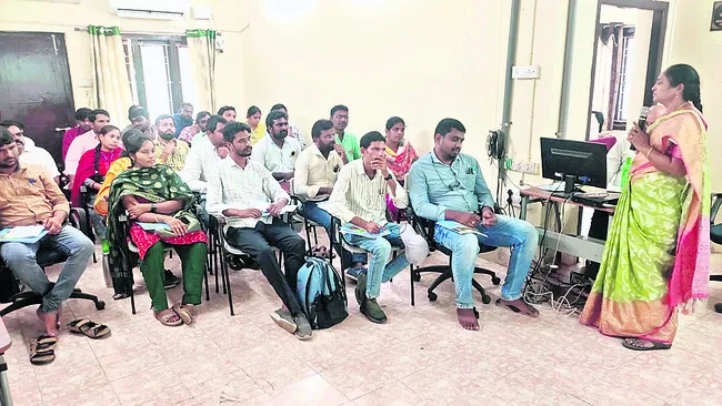 జీపీ కార్యదర్శులకు ముగిసిన శిక్షణ 
