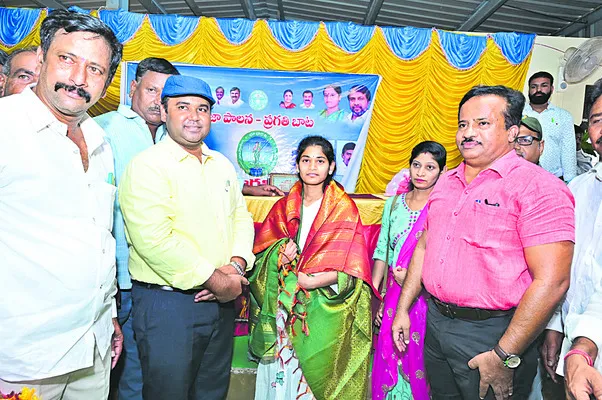 కొత్త చట్టంతో భూ సమస్యలకు చెక్‌