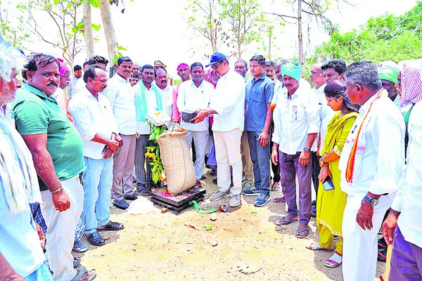 చివరి గింజ వరకు కొనుగోలు చేస్తాం
