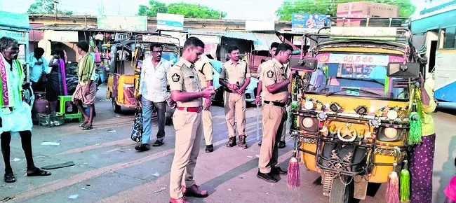 జిల్లా అంతటా విజిబుల్‌ పోలీసింగ్‌ 