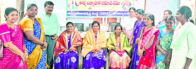 జిల్లా మహిళా సమాఖ్య ఎన్నికలు
