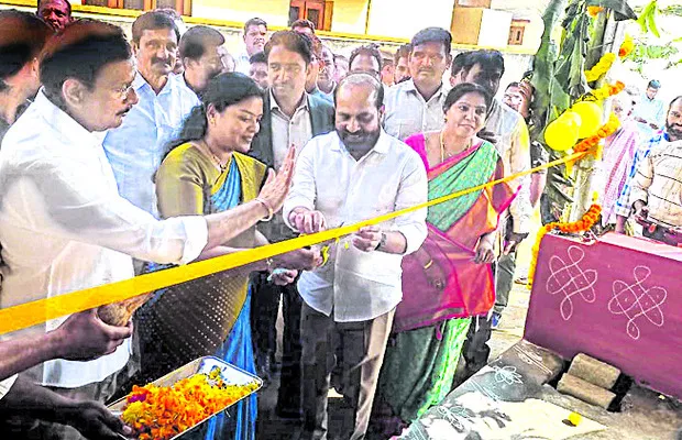 పల్లె పండుగ నిధులు మంజూరు ఎప్పుడో? 