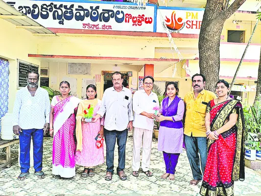 అమ్మాయిలే మిన్నగా..
