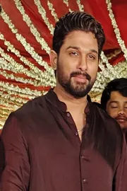 Tollywood Hero Allu Arjun attended Cousin Marriage pics Goes Viral9