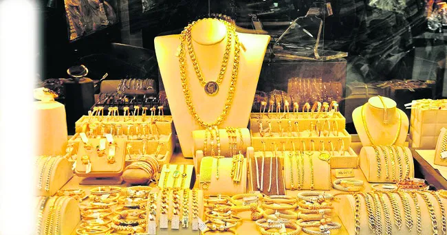పెళ్లింట పసిడి గుబులు 