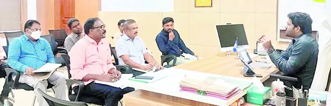 పారిశుద్ధ్యంపై శ్రద్ధ తప్పనిసరి 