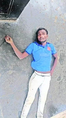 గుర్తుతెలియని వ్యక్తి మృతి
