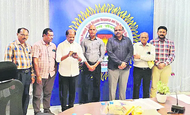 ఆసుపత్రులకు ఫైర్‌ నిబంధనలను సవరించండి 