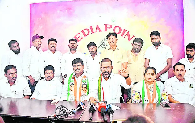 బీఆర్‌ఎస్‌ రజతోత్సవ సభను బహిష్కరించాలి