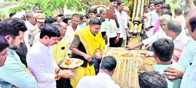 కొడంగల్‌ను ఆదర్శంగా తీర్చిదిద్దుతాం 