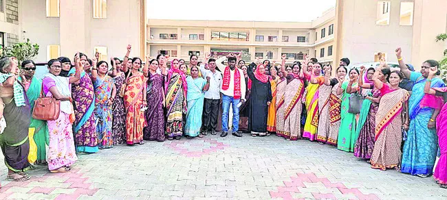 అంగన్‌వాడీల సమస్యలు పరిష్కరించాలి
