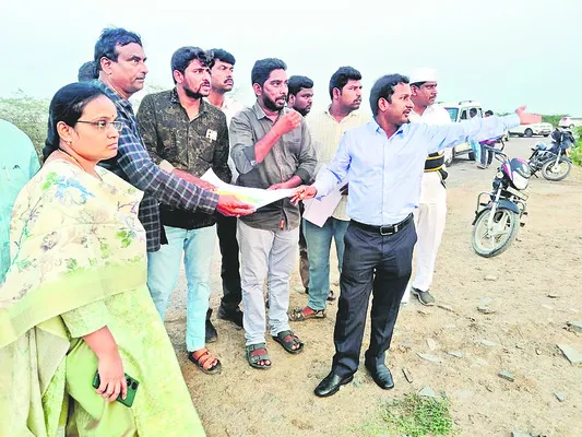 ఎయిర్పోర్టుకు 1,080 ఎకరాల భూ సేకరణ