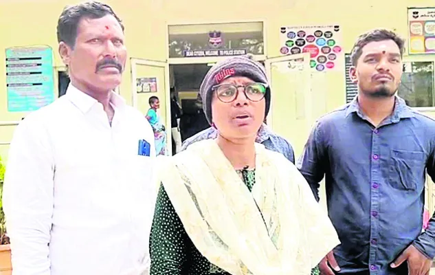 పంచాయతీ కార్యదర్శి కథ సుఖాంతం