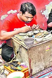 Akshaya Tritiya 2025 High gold prices hit goldsmiths special story6
