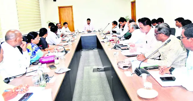 అర్హులైన ప్రతి ఒక్కరికీ ప్రభుత్వ పథకాలు