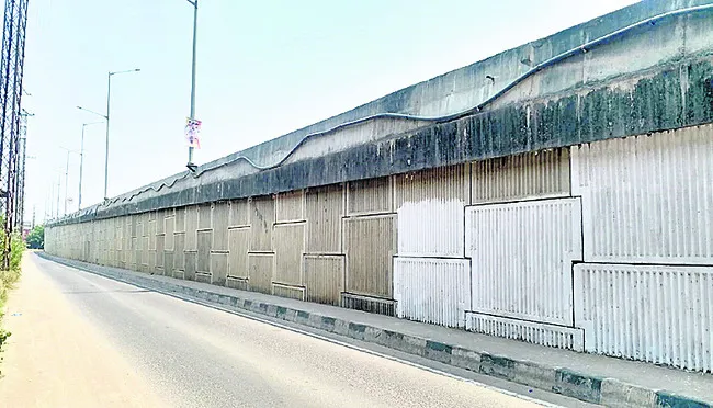 లక్కీ కాంట్రాక్టర్‌!