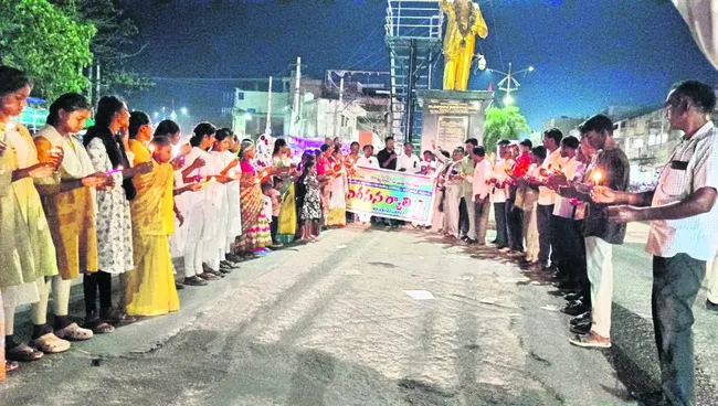 పర్యాటకులపై ఉగ్రదాడి హేయం