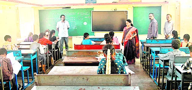 ప్రశాంతంగా గురుకుల ప్రవే