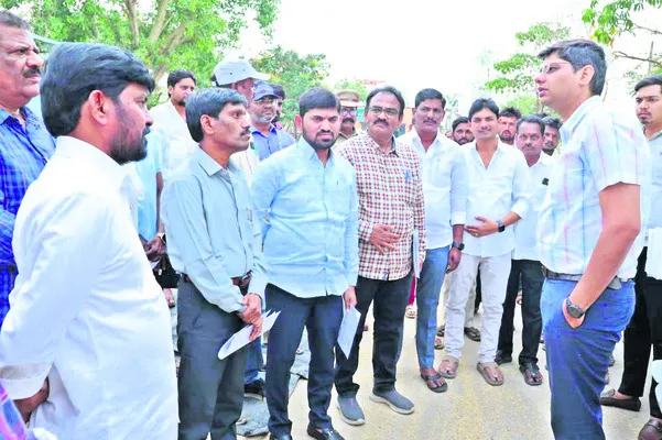 ధాన్యం కొనుగోళ్లను వేగవంతం చేయాలి
