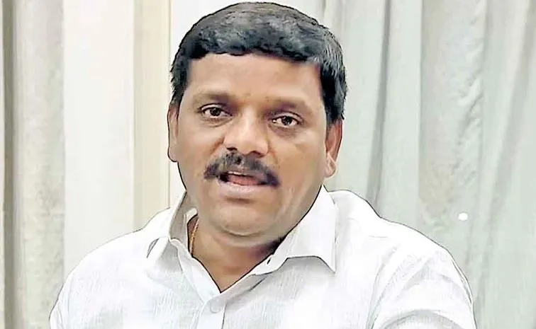 Telangana High Court notices to Teenmar Mallanna