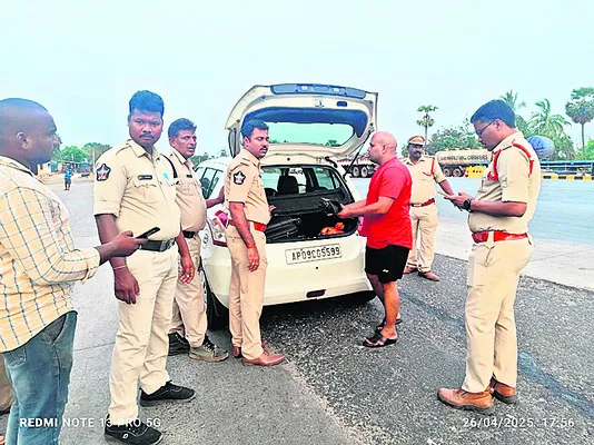 జాతీయ రహదారిపై హై అలెర్ట్‌ 