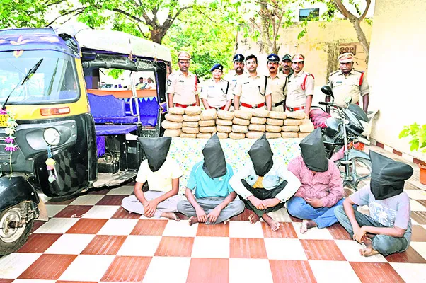 122 కేజీల గంజాయి పట్టివేత 