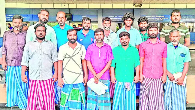 లంక చెర నుంచి జాలర్ల విడుదల