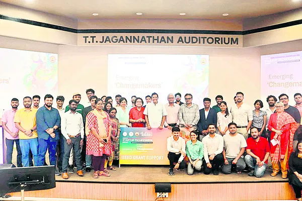 ఐఐటీ మద్రాసులో 100కు పైగా డీప్ టెక్ స్టార్టప్లు