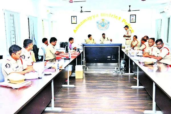 ప్రజల్లో విశ్వసనీయత పెంచాలి