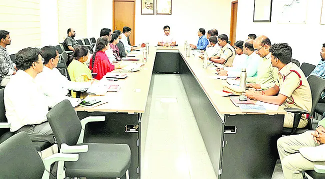 పరిశ్రమల స్థాపనకు వేగంగా అనుమతులు