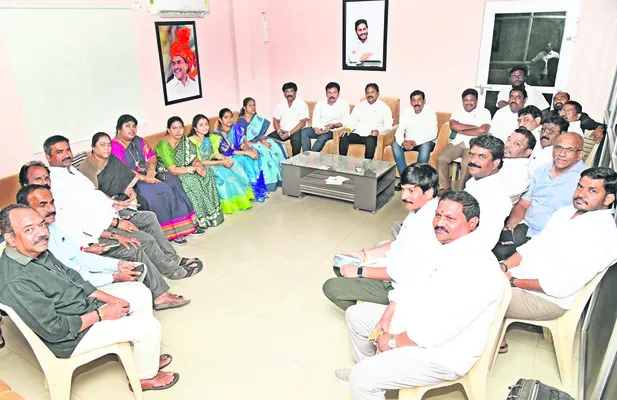 ఓటింగ్‌ను బహిష్కరించిన వైఎస్సార్‌ సీపీ 