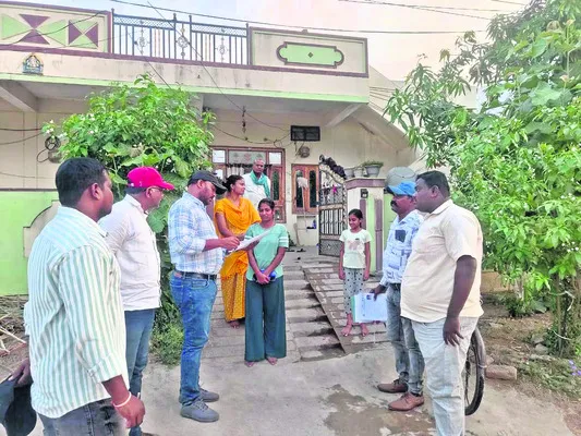 ‘యువ వికాసం’పై క్షేత్రస్థాయి పరిశీలన