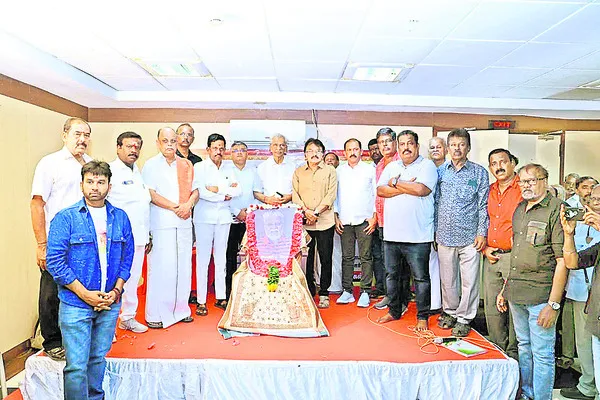 కలైపులి శేఖరన్ కథ చెబితే మర్చిపోలేం..