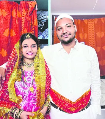 జంక్షన్‌లో నెల్లూరు ప్రేమజంట 