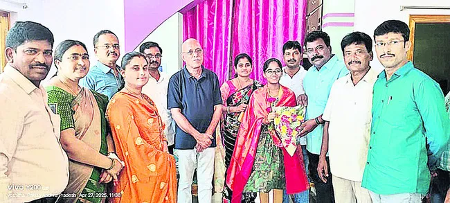 పాలిస