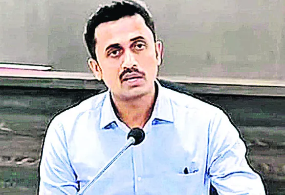 జిల్లాకు కొత్తగా 1,521 జీవిత భాగస్వామి పింఛన్లు మంజూరు
