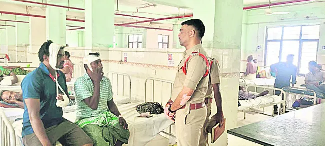 ఇరువర్గాలపై కొట్లాట కేసు నమోదు