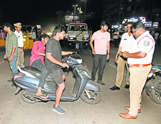 పెండింగ్‌ చలాన్ల వసూళ్ల డ్రైవ్‌ 