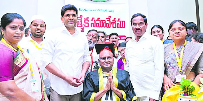 నగర మేయర్గా కోవెలమూడి రవీంద్ర