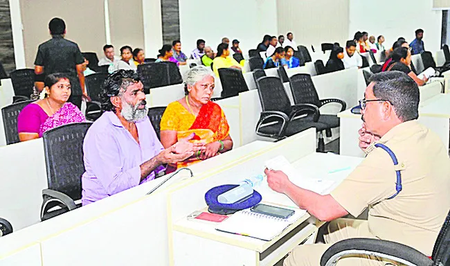 సమస్యలకు సత్వర పరిష్కారం