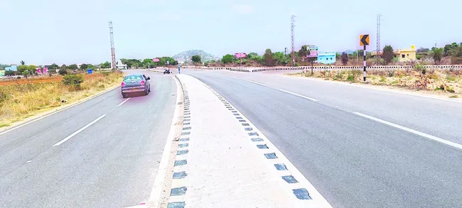 భద్రత లేని ప్రయాణం 