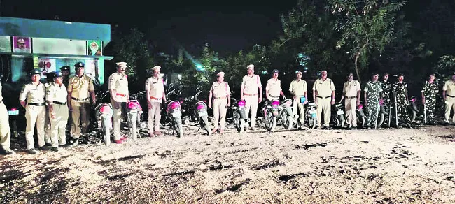 కిష్టాపురంలో పోలీసుల కార్డన్ సెర్చ్