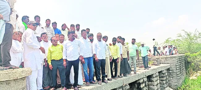 సాగునీటి కల్పనకు మొదటి ప్రాధాన్యం 