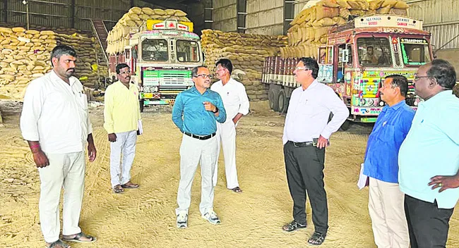 ధాన్యం అన్‌లోడింగ్‌ వేగవంతం