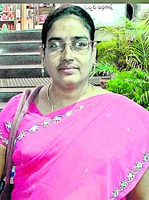 బెల్ట్‌ దుకాణాలను నియంత్రించాలి 
