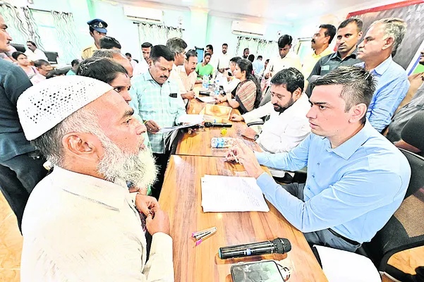 గ్రీవెన్స్‌కు వినతుల వెల్లువ