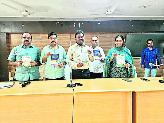 ‘మన మిత్ర’ యాప్ ద్వారా 250 రకాల సేవలు