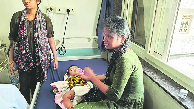 చికిత్స పొందుతూ బాలుడు మృతి