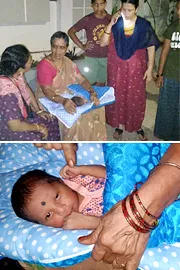Mother Leaves Abandoned  baby Infant in Road6